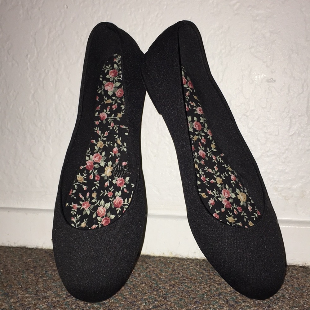 Black flats